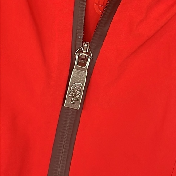 Brand New The North Face Inclination Jacket Red & Black Zippered Hooded Dryvent - Picture 6 of 16